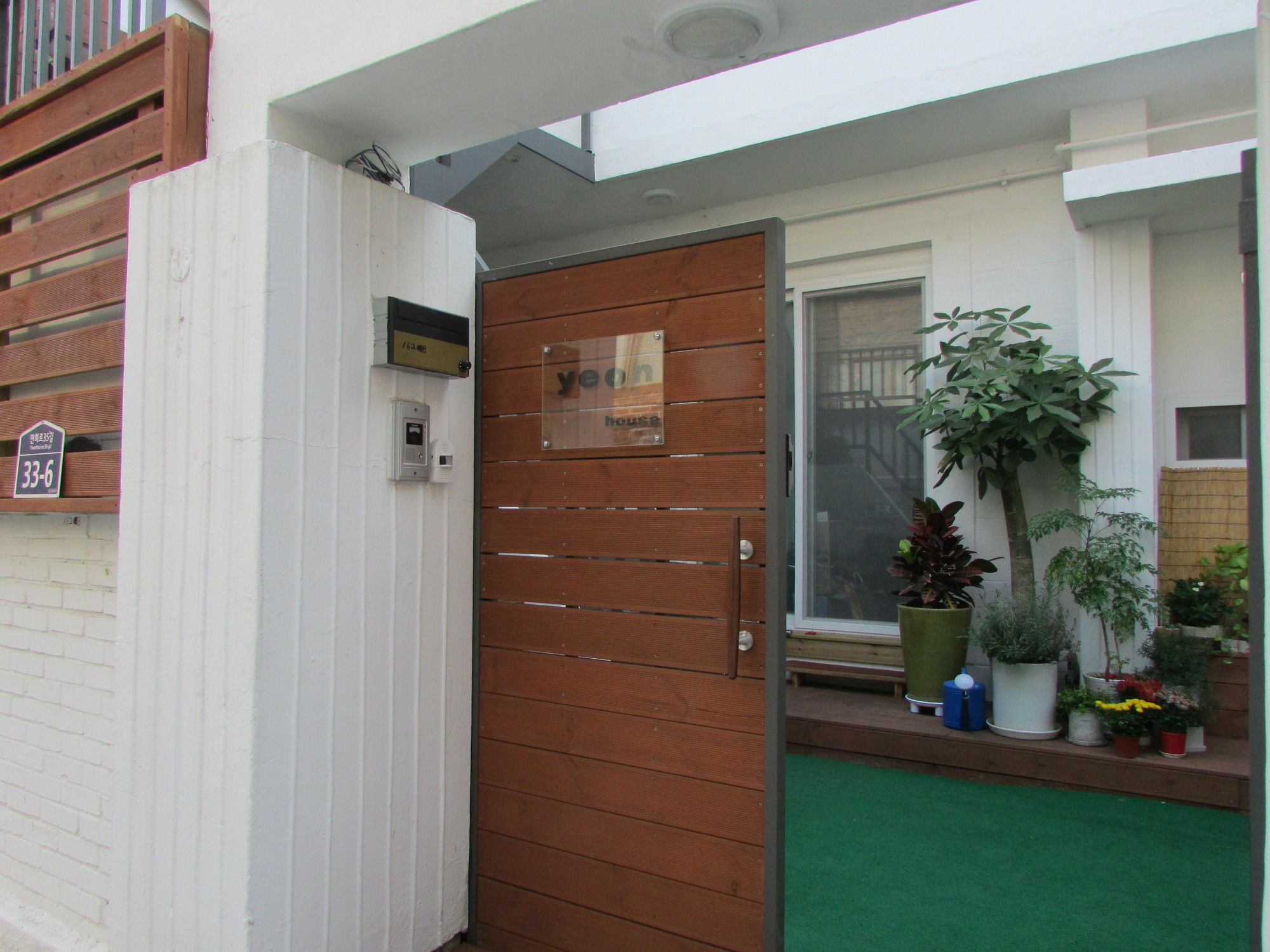 Yeon Guesthouse Сеул Екстер'єр фото